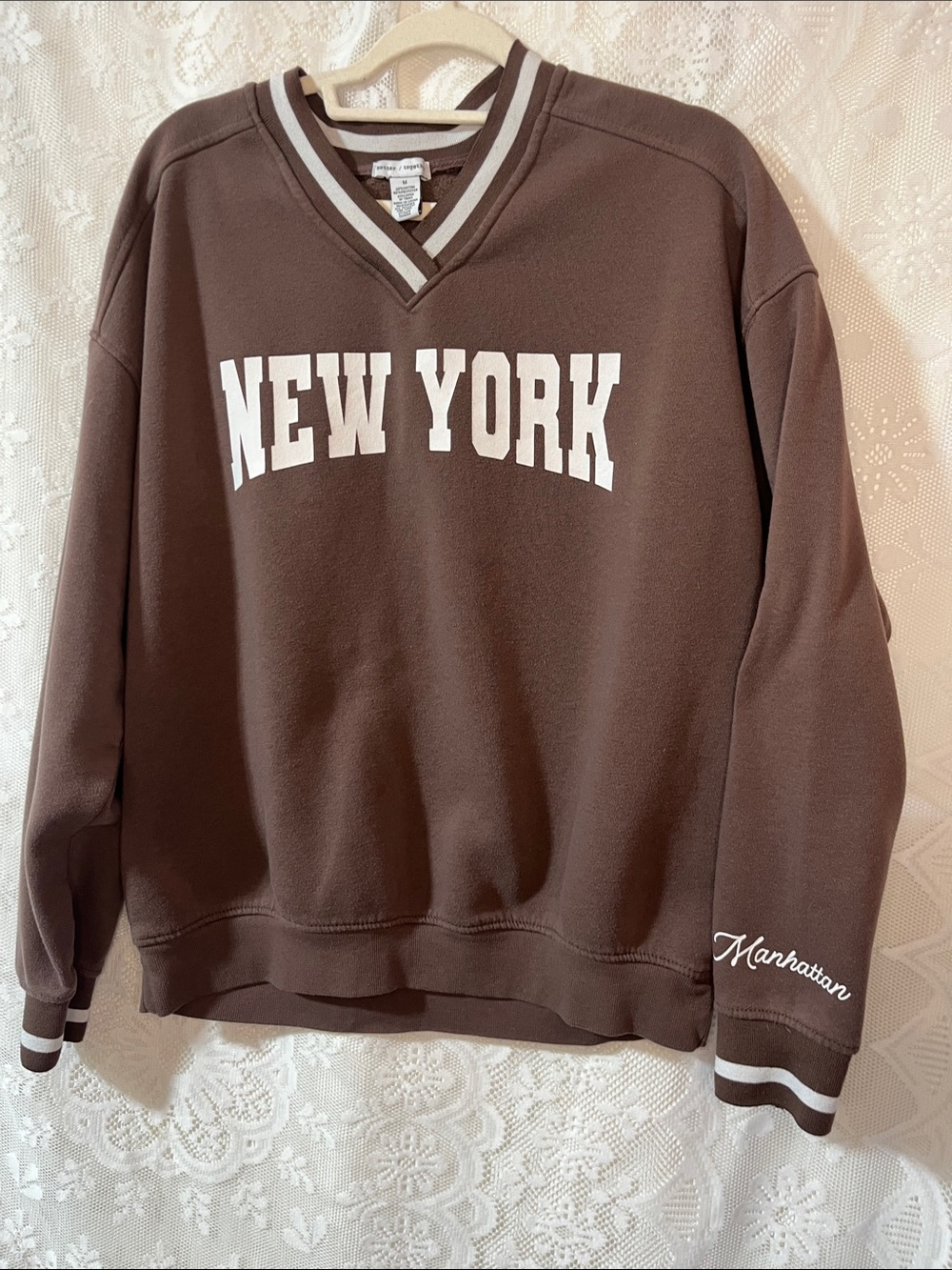 Better Together V-Neck New York Fleece Sweatshirt M